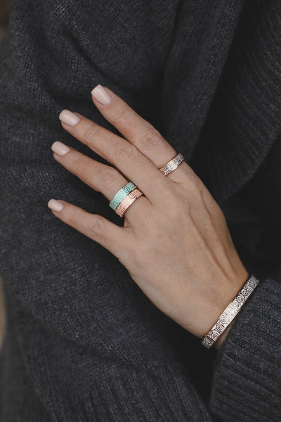 "Luxury" Narrow Wishing Ring