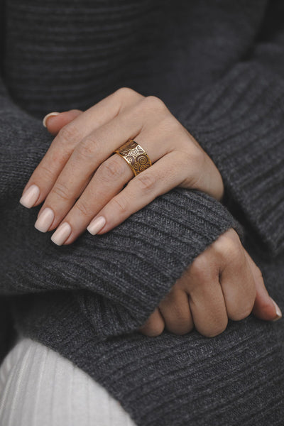 "Success" Wishing Ring (2025 Mocha Mousse Color)