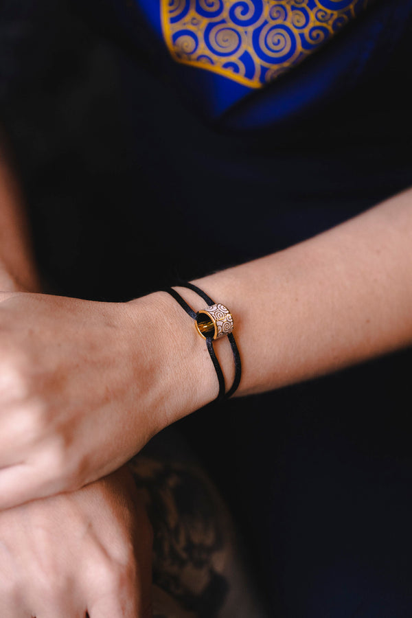 "Success" Wishing Bracelet (Black Cord)