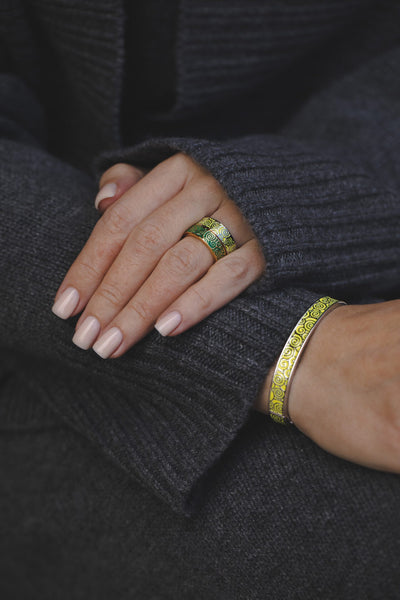 "Wealth" Narrow Wishing Ring